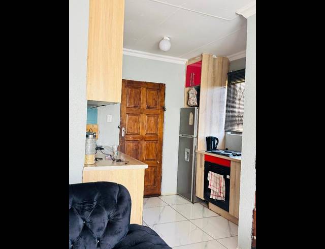 2 BEDROOM PROPERTY TO RENT IN DAWN PARK